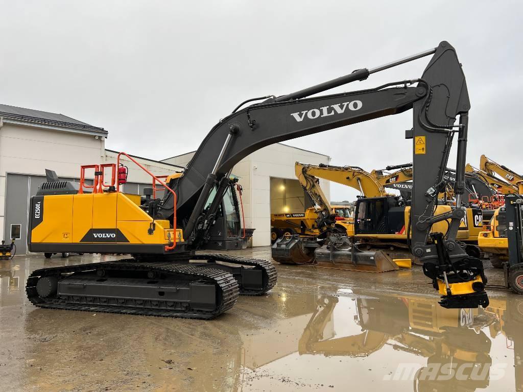 Volvo EC 250 EL Rupsgraafmachines
