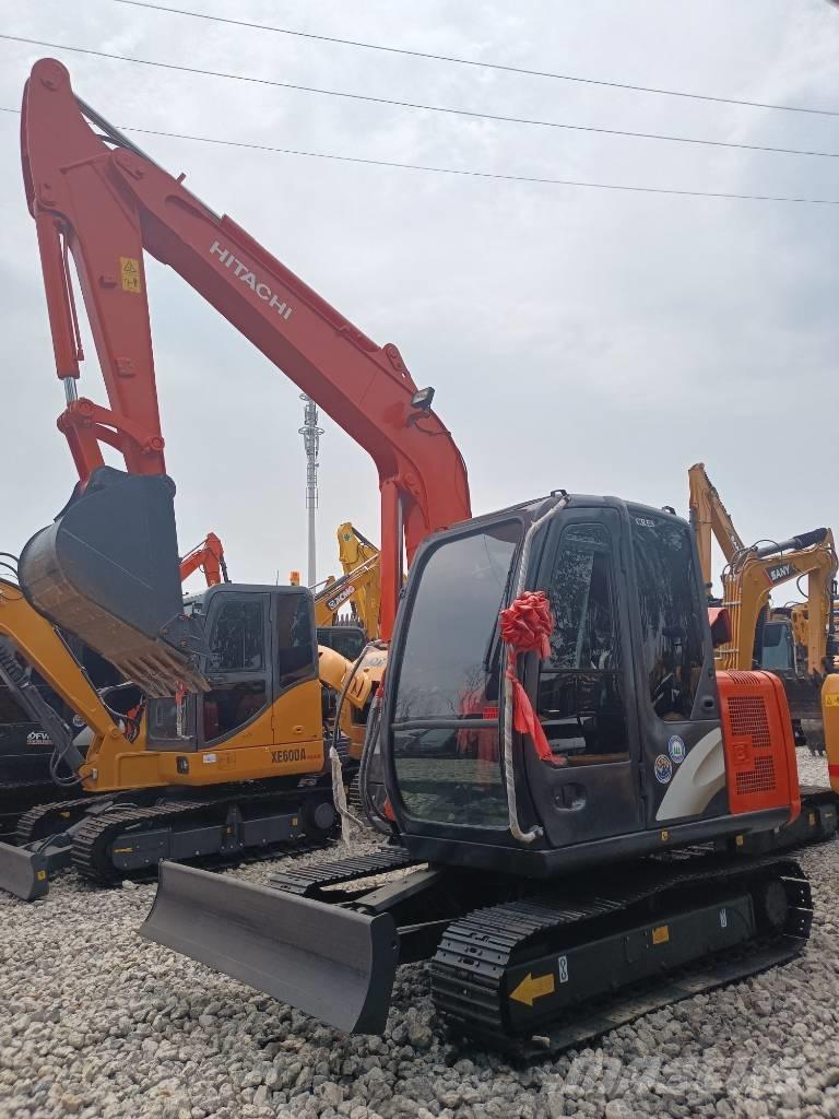 Hitachi ZX 60 Rupsgraafmachines