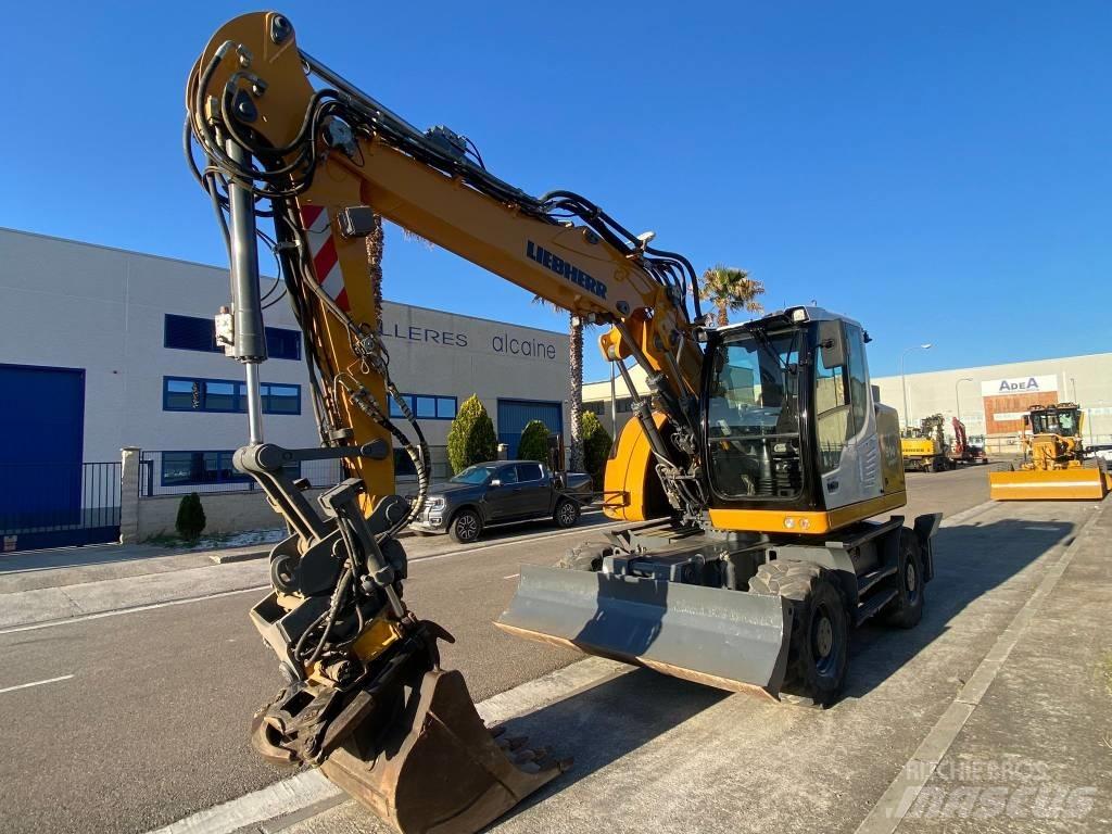 Liebherr A 914 Wielgraafmachines