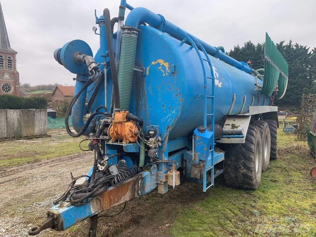  DOME OXY 22000 Drijfmesttanks