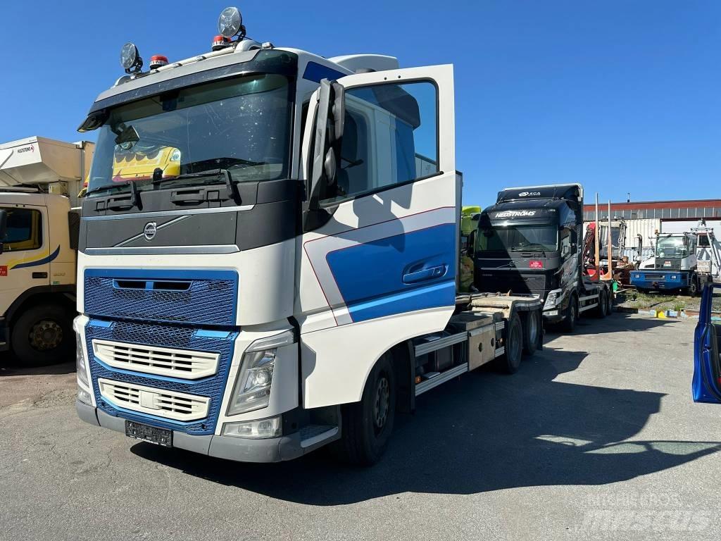 Volvo FH Containertrucks met kabelsysteem