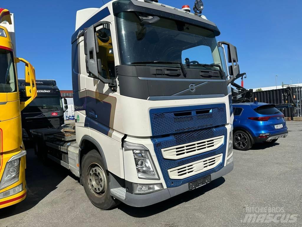 Volvo FH Containertrucks met kabelsysteem