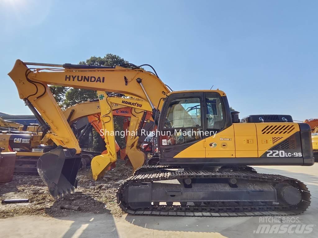 Hyundai 220 Rupsgraafmachines