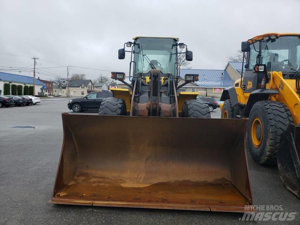 Komatsu WA 200 Wielladers