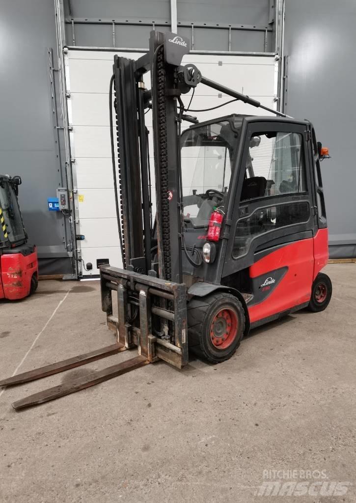 Linde E50HL-01 Elektrische heftrucks