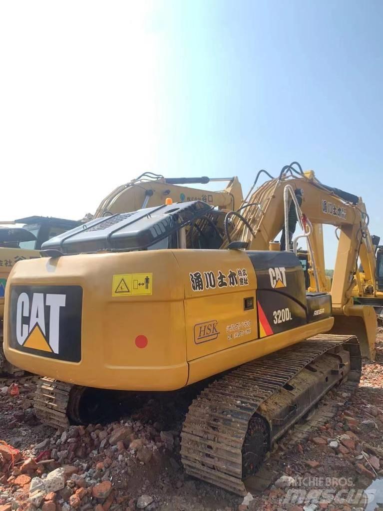 CAT 320 D L Rupsgraafmachines