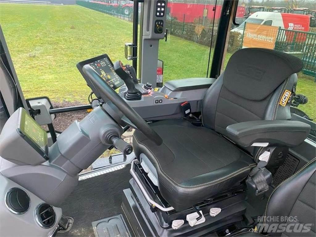JCB 4220 ICON Tractoren