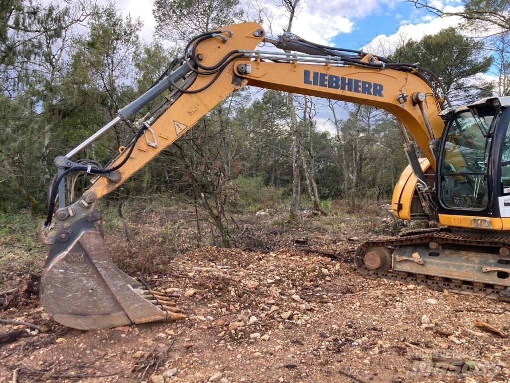 Liebherr 914 compact Rupsgraafmachines