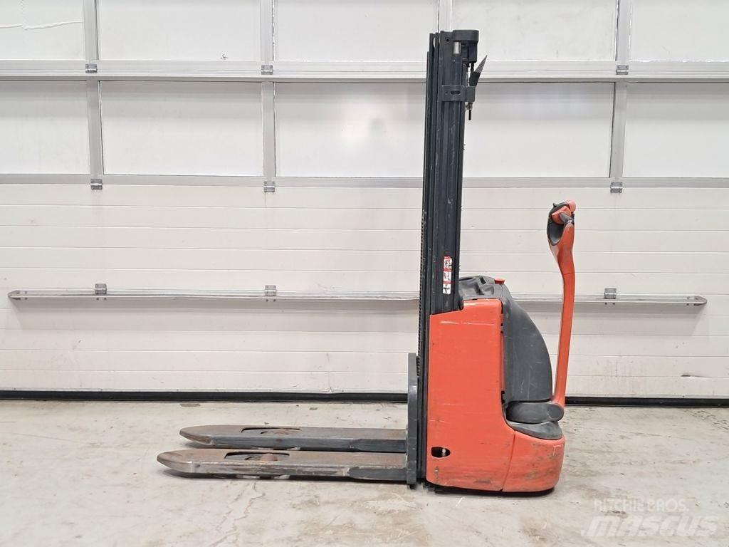 Linde L10 Stapelaar meeloop