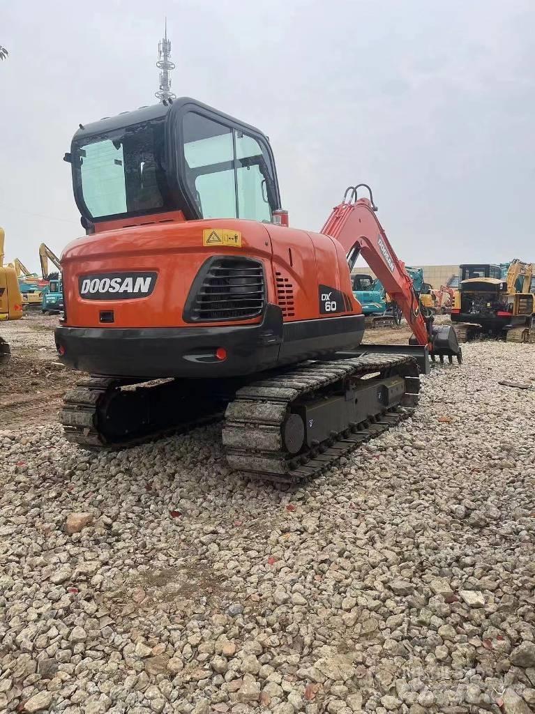 Doosan DX60 Minigraafmachines < 7t