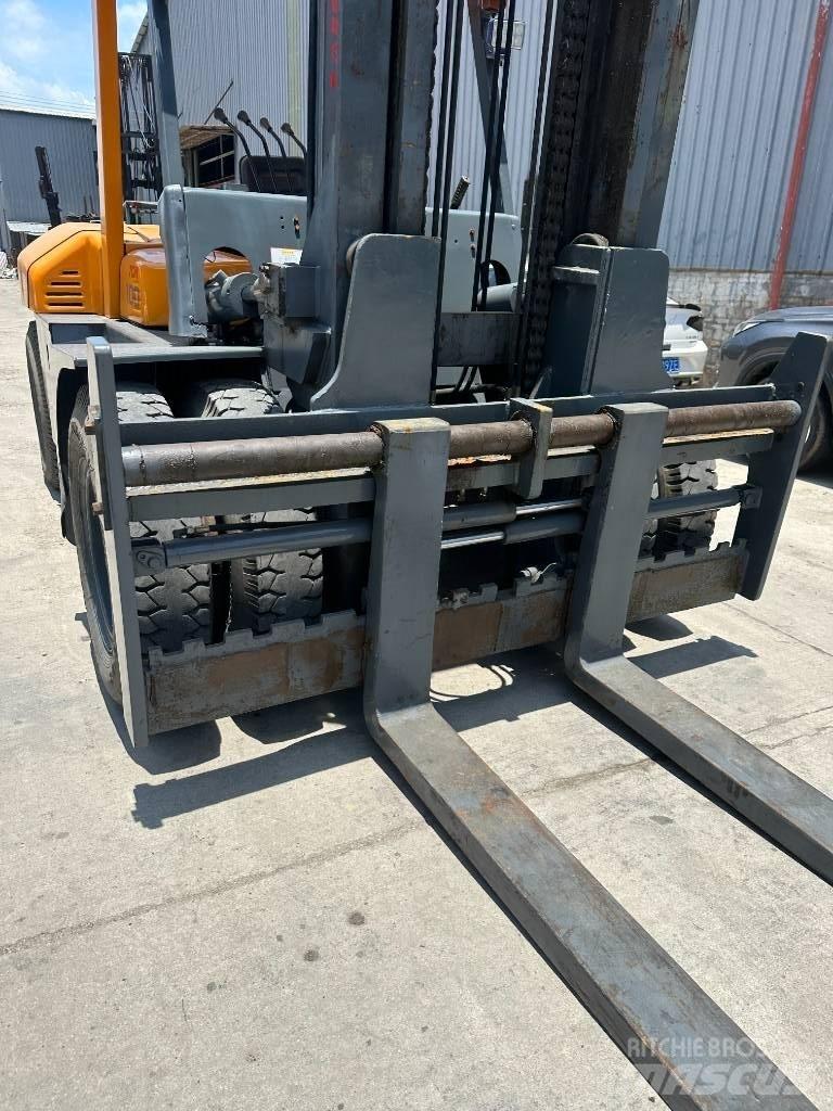 TCM 100 Reachtruck voor hoog niveau