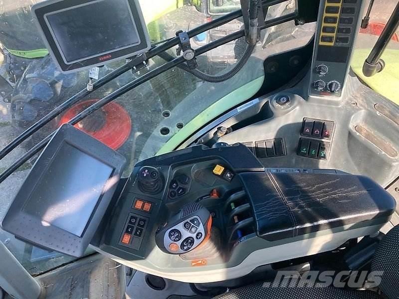 CLAAS Axion 830 Tractoren