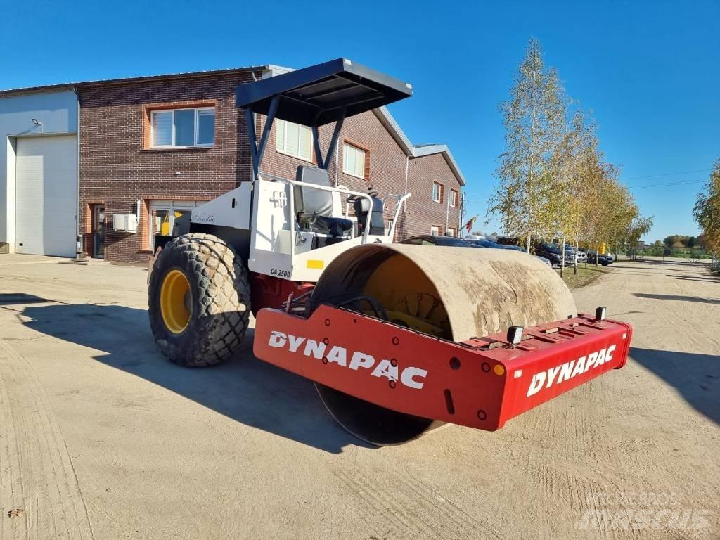 Dynapac CA 2500 Trilrolwalsen