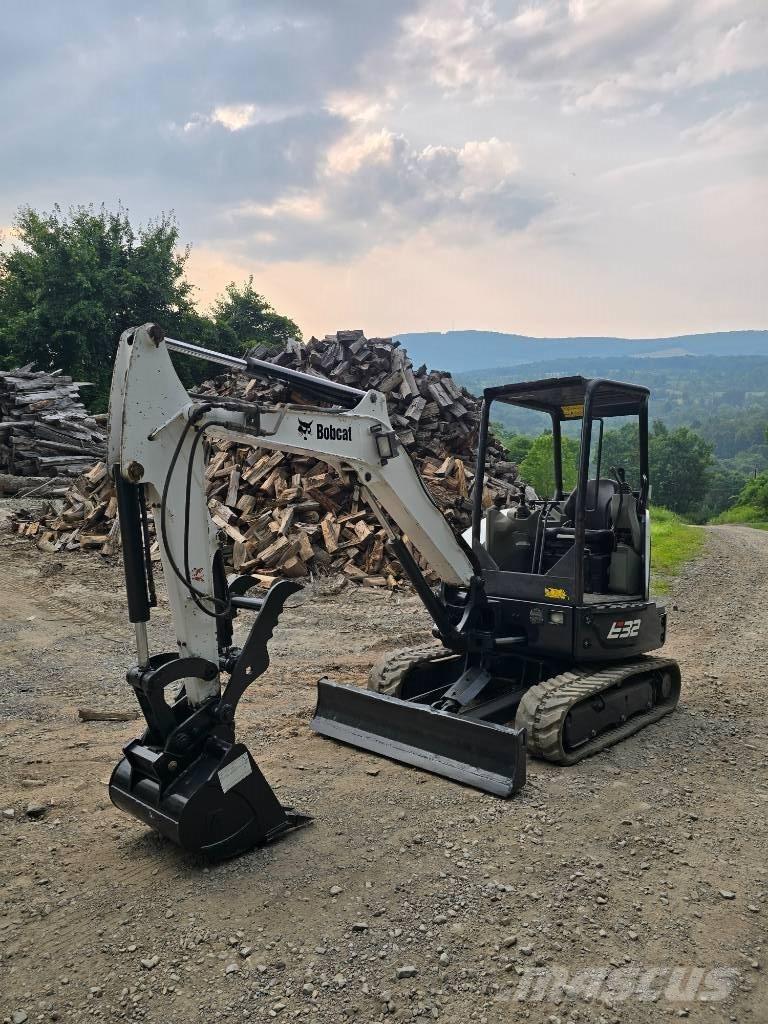 Bobcat E 32 Minigraafmachines < 7t