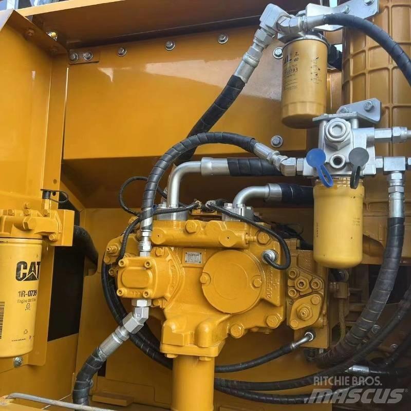 CAT 320 D Rupsgraafmachines