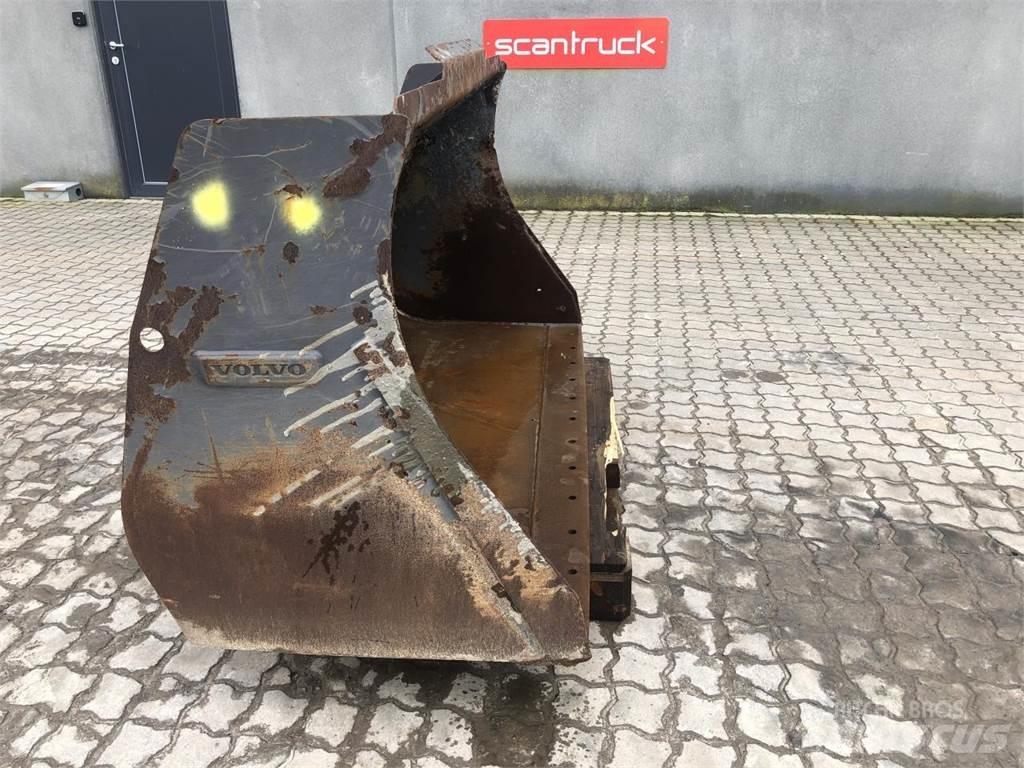  Øvrige Læsseskovl Bakken