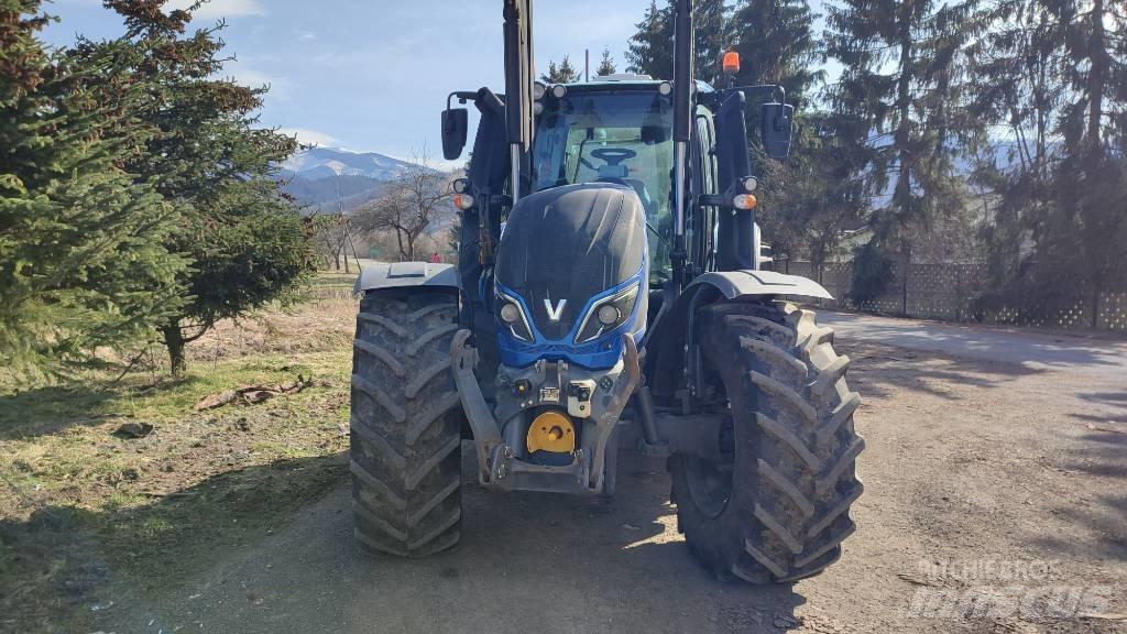 Valtra T174 eD Tractoren