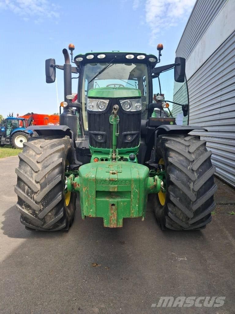 John Deere 6195 R Tractoren