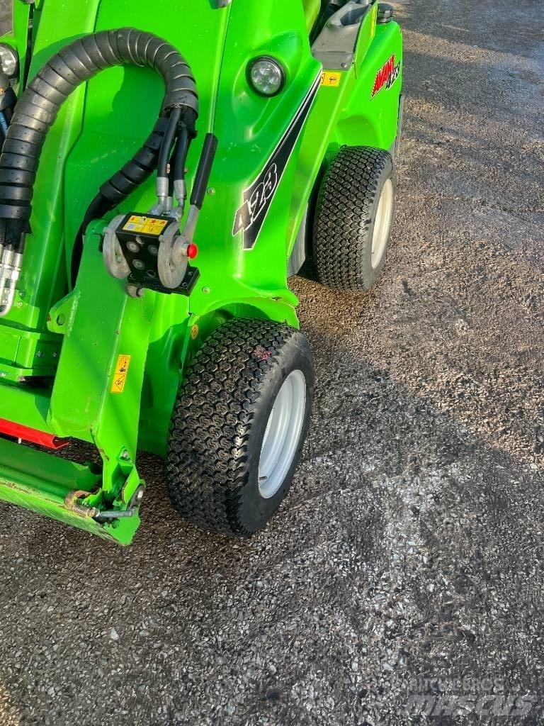 Avant 523 Miniladers