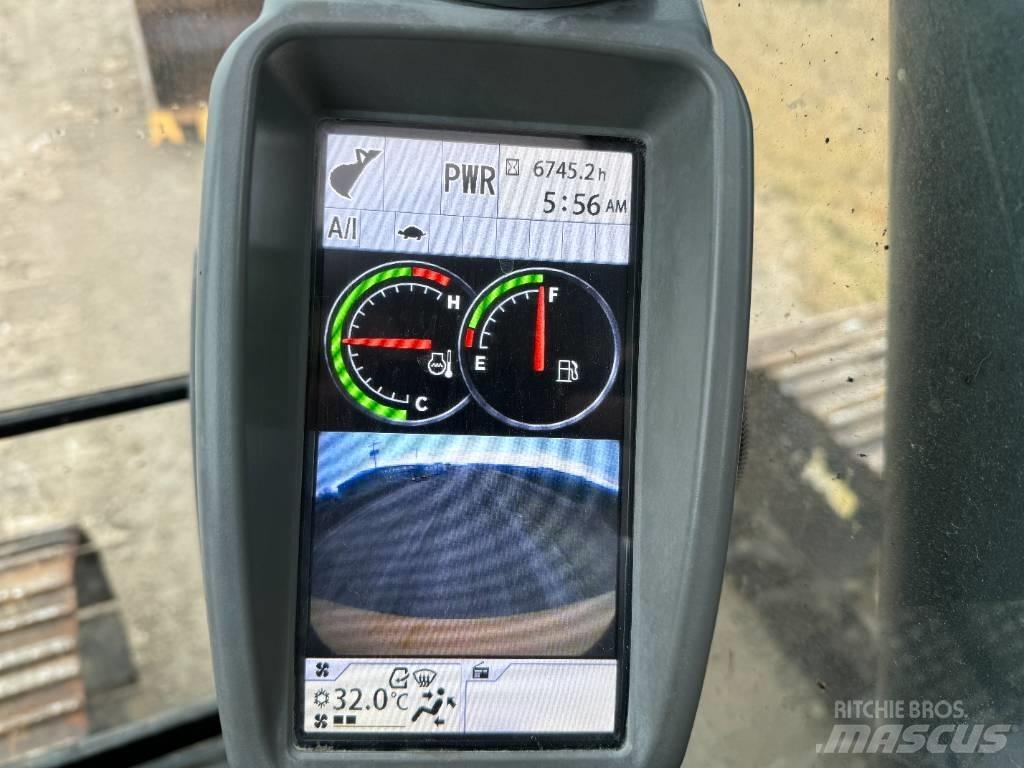 DEERE 210G LC Rupsgraafmachines
