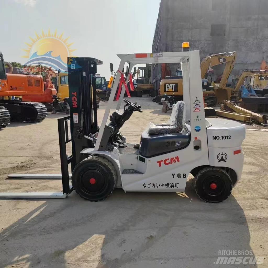 TCM FD30 Reachtruck voor hoog niveau