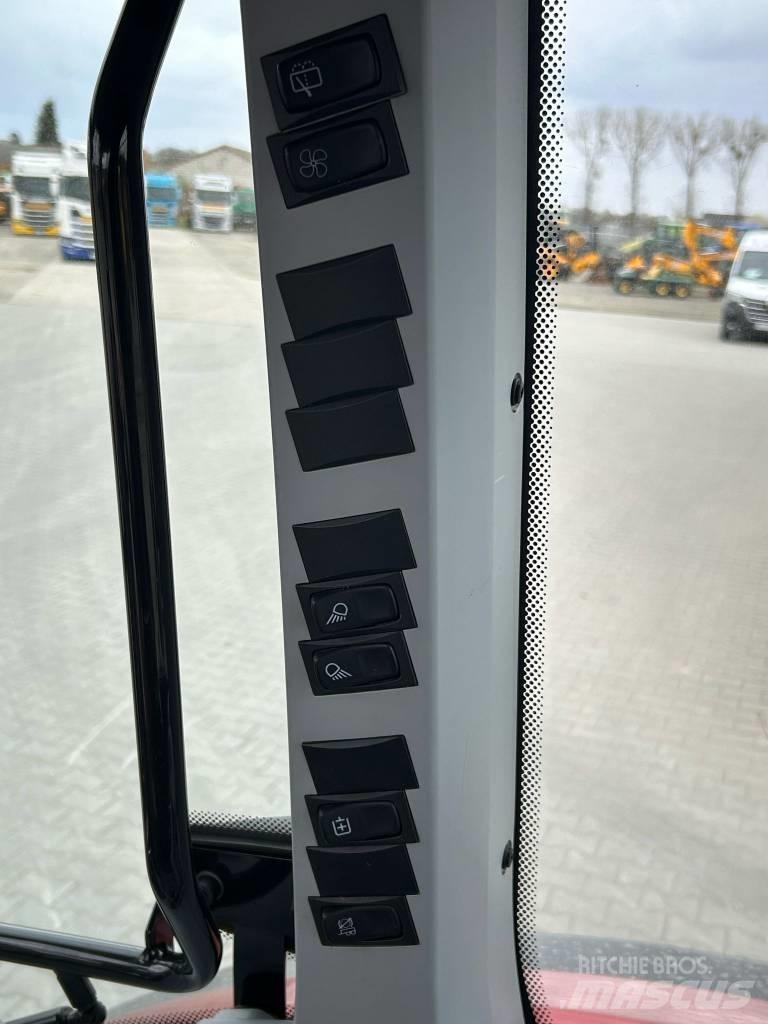 Valtra A 104 Tractoren