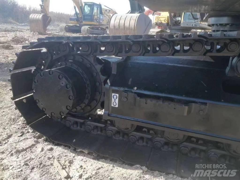 Hitachi ZX 200 Rupsgraafmachines