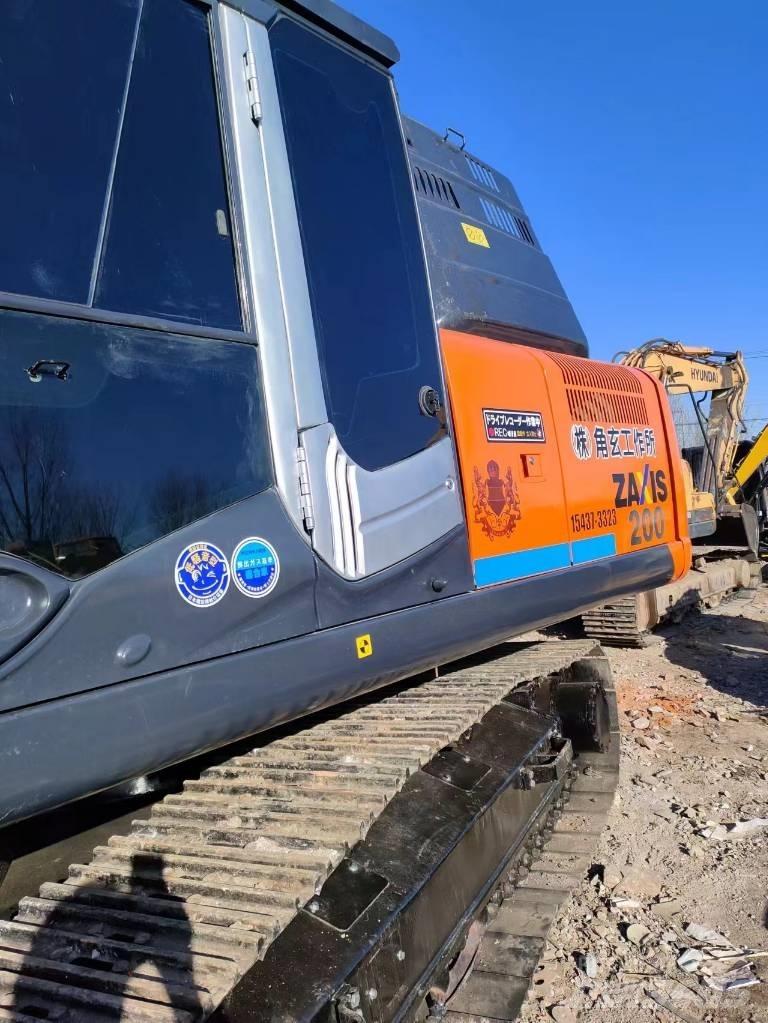 Hitachi ZX 200 Rupsgraafmachines