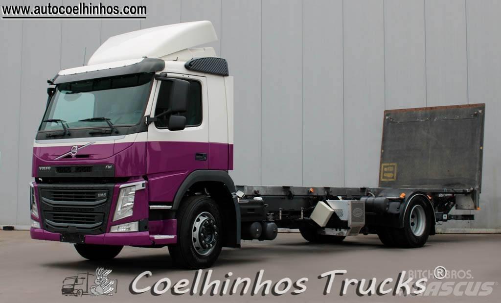 Volvo FM 330 Chassis met cabine