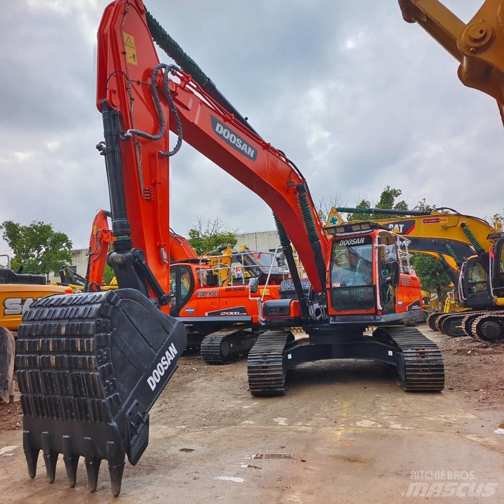Doosan DX 300 LC Rupsgraafmachines