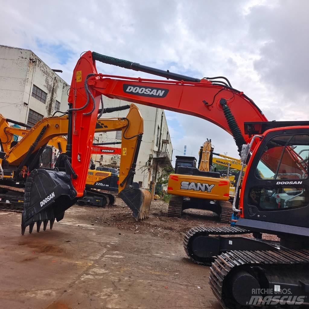 Doosan DX 300 LC Rupsgraafmachines