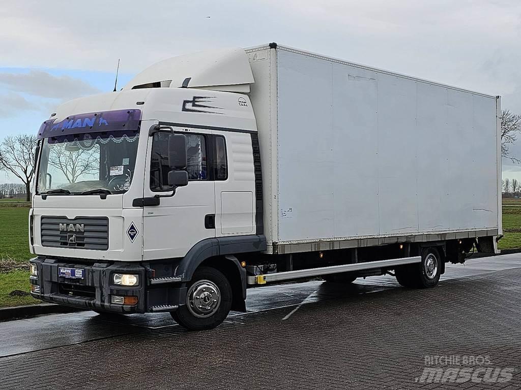 MAN 12.240 TGL Bakwagens met gesloten opbouw