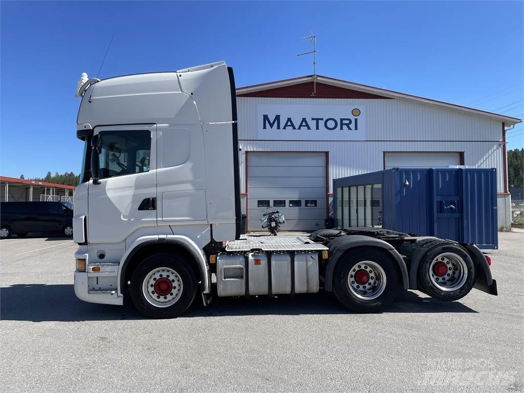 Scania R560 6x2 Trekkers