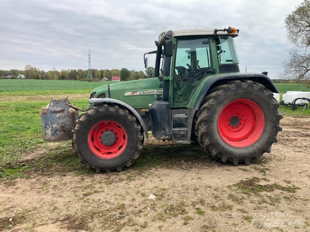 Fendt 714 Vario Tractoren
