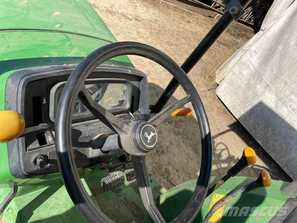 John Deere 5215 Tractoren