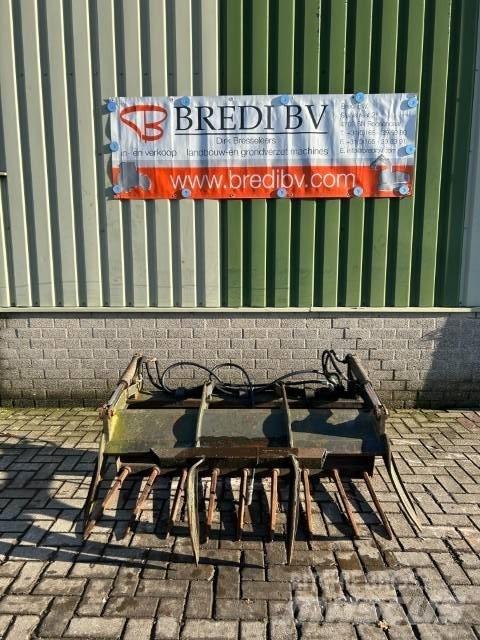 JCB Pelikan bak Bakken