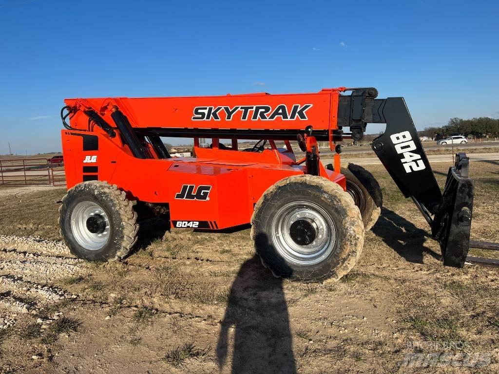 SkyTrak 8042 Verreikers