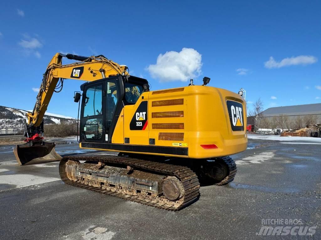 CAT 323 NG Rupsgraafmachines