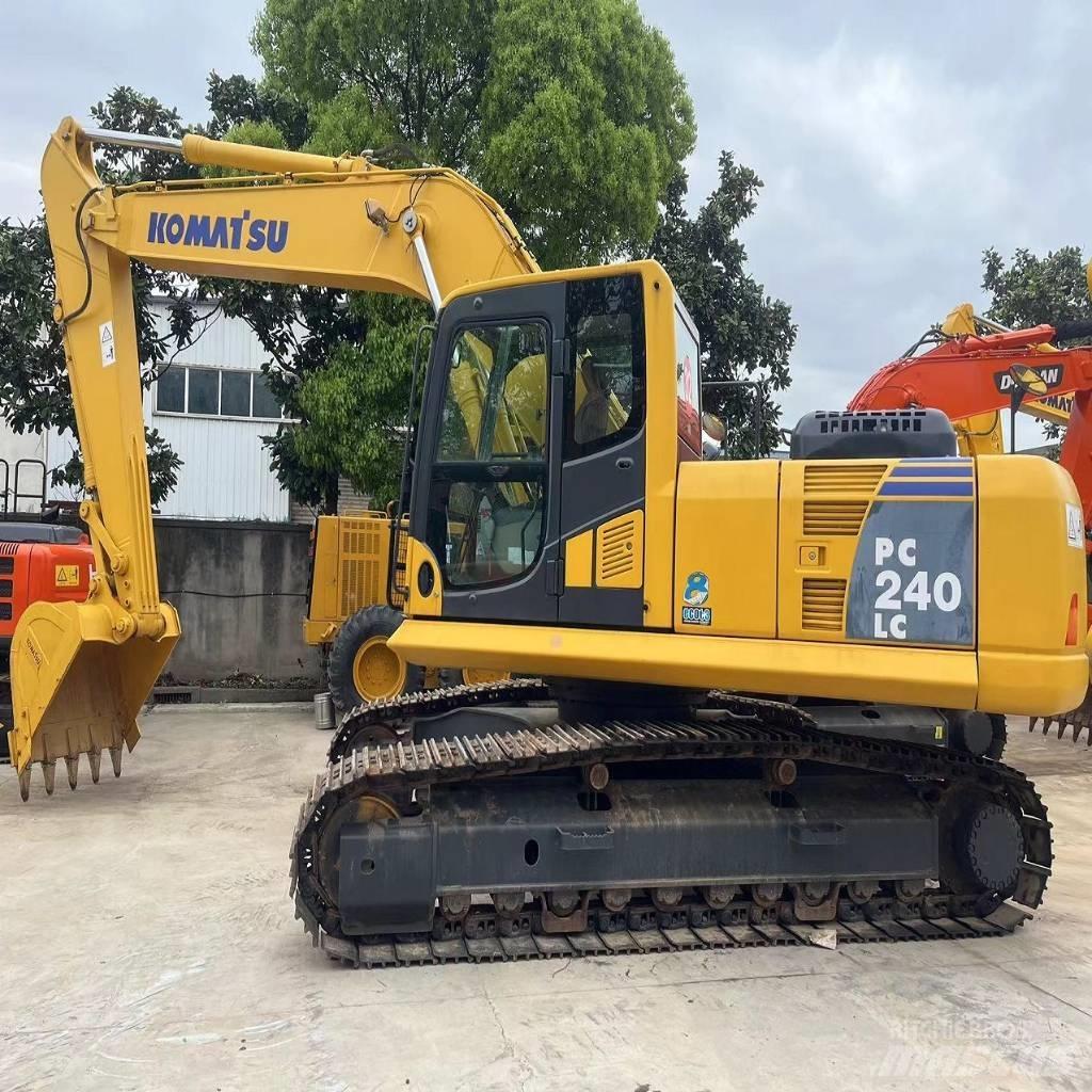 Komatsu PC 240 LC Rupsgraafmachines