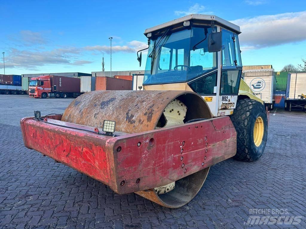 Dynapac CA 602 Trilrolwalsen