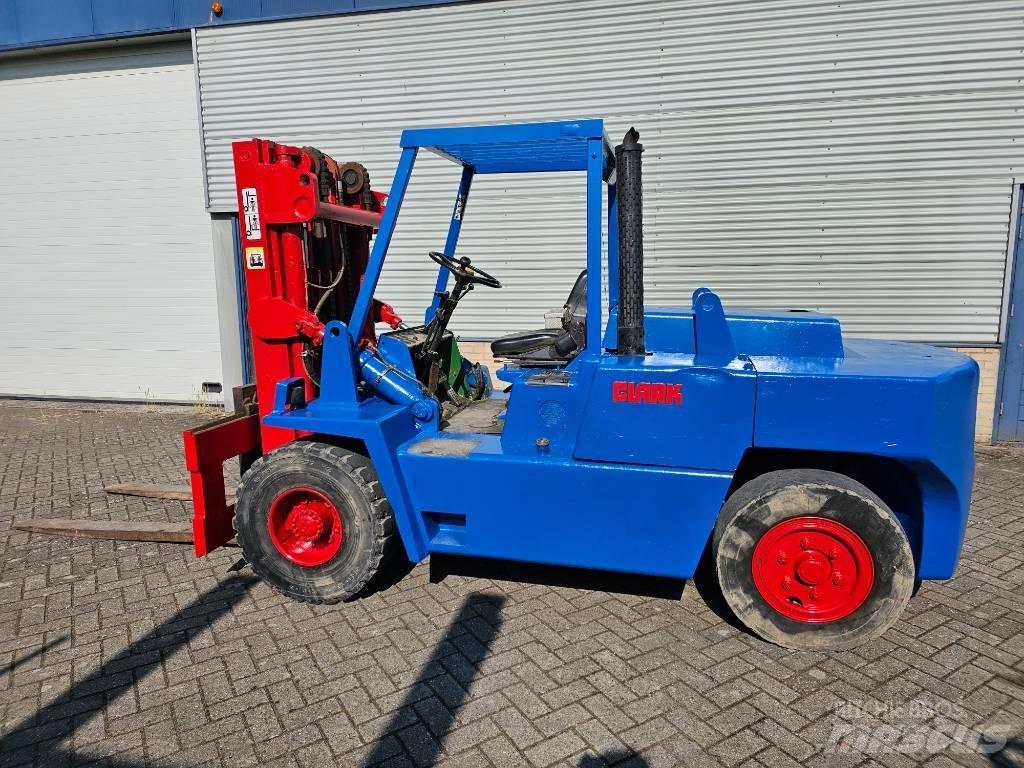 Clark DPH 70 Diesel heftrucks