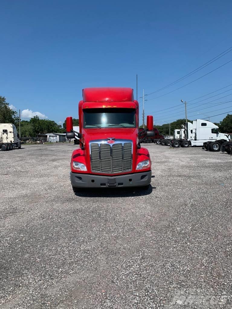 Peterbilt 579 Trekkers
