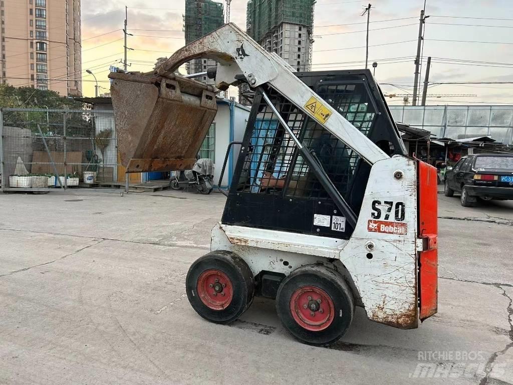 Bobcat S 70 Schrankladers
