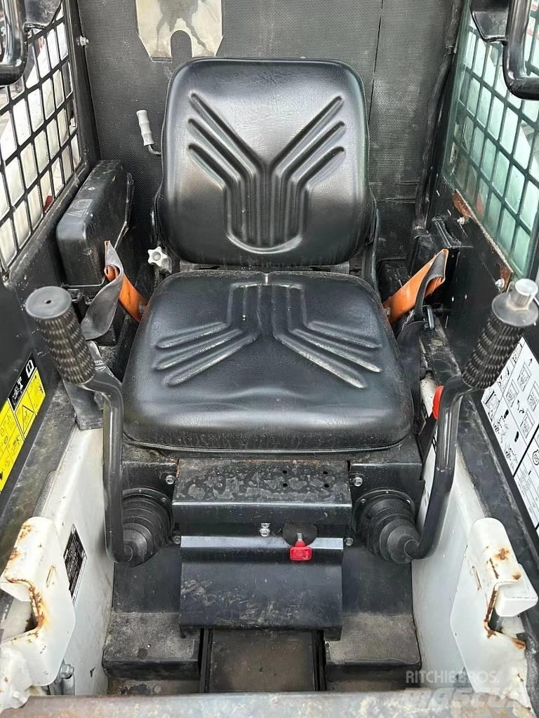 Bobcat S 70 Schrankladers