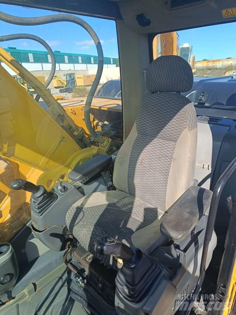 CAT 325 D Rupsgraafmachines
