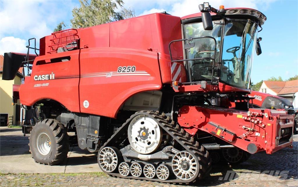 Case IH AF 8250 Maaidorsmachines