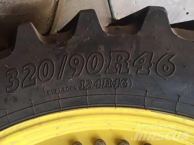 John Deere 6820 Banden, wielen en velgen