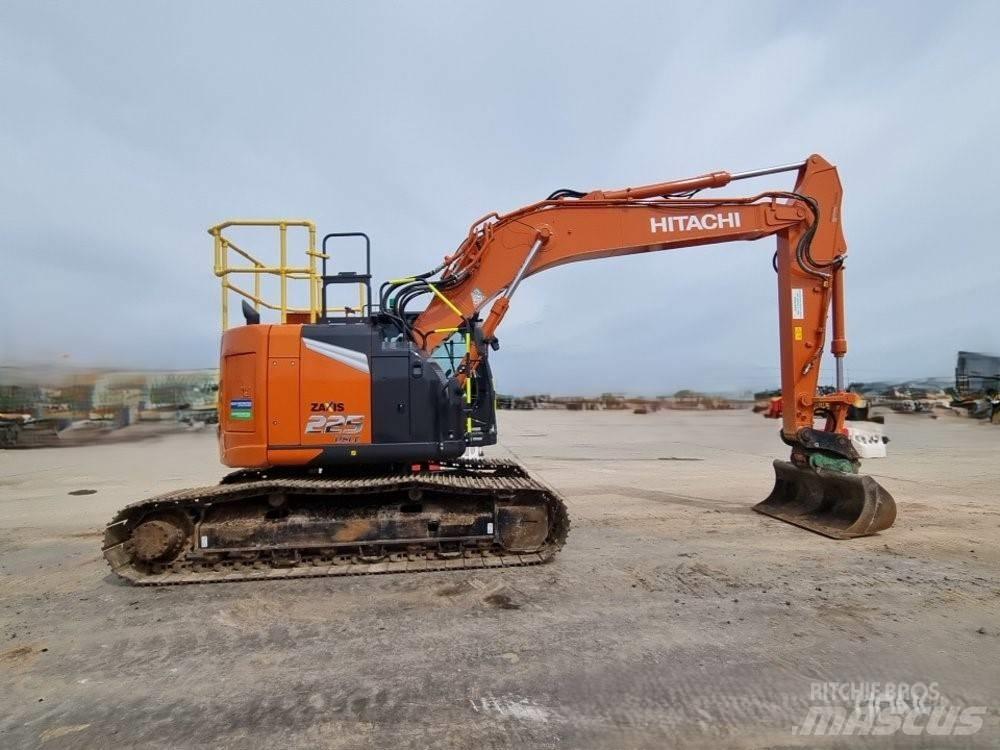Hitachi ZX225USLC-7 Rupsgraafmachines