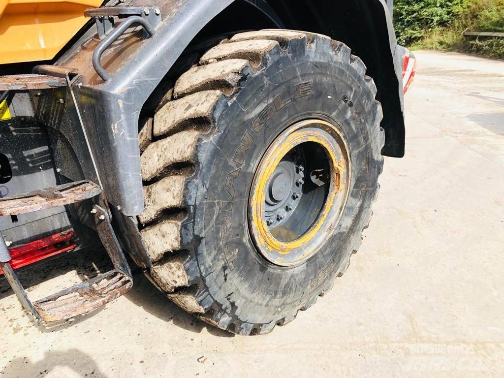 CASE 821 GXR Wielladers