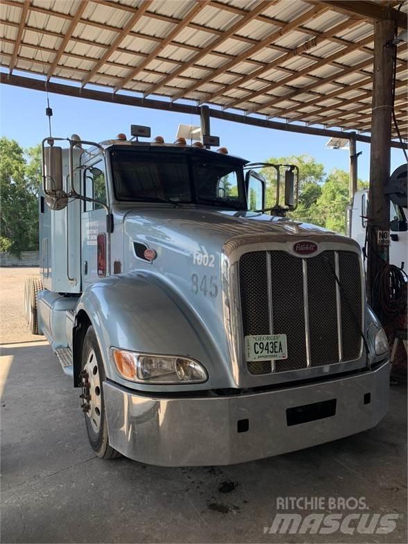 Peterbilt 386 Trekkers